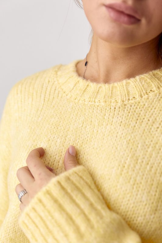 В'язаний жіночий джемпер oversize