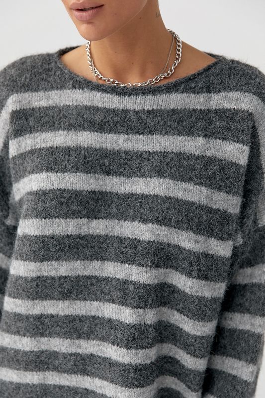 Тепла в'язана кофта oversize у смужку